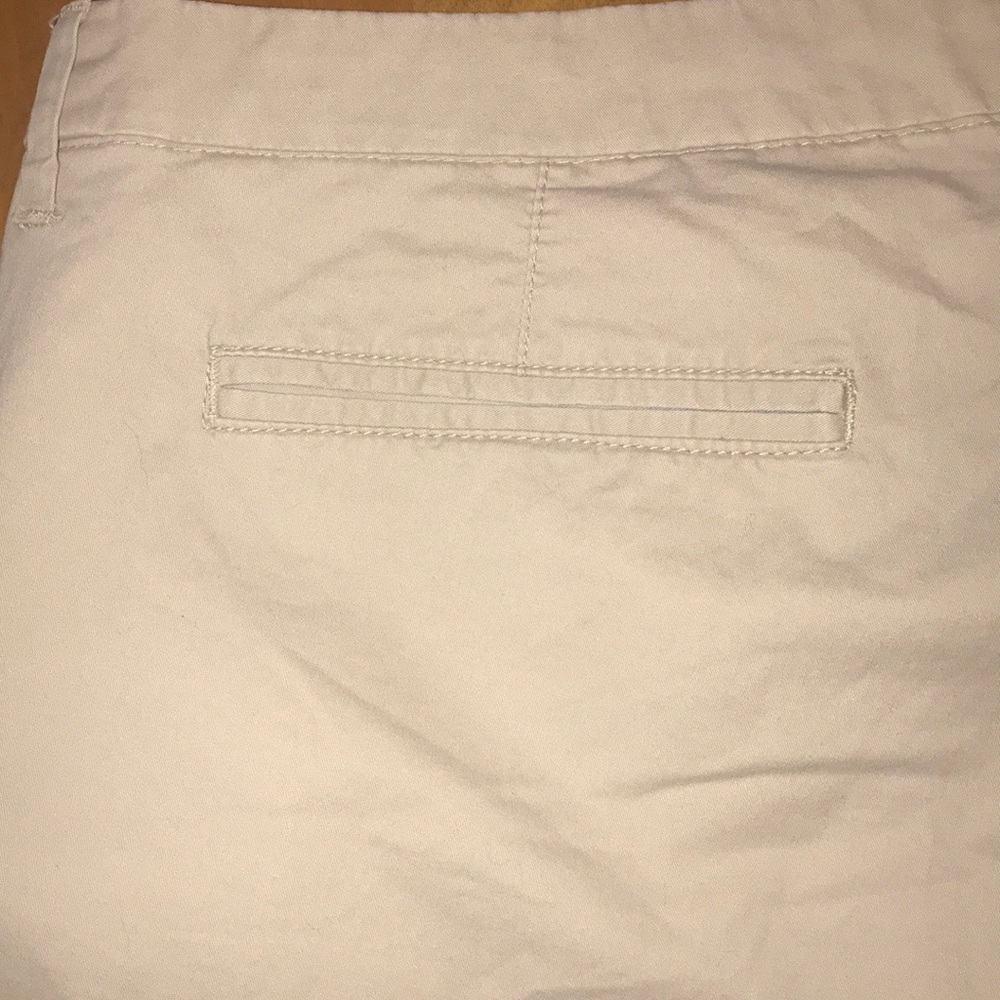 Old Navy Tan Stretchy Cotton Shorts Size 16 - Picture 6 of 7